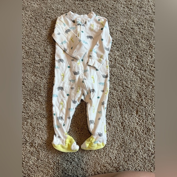 Carters 9 month lot of 4 Baby Girl Zip Sleepers Short Sleeve Shirt - Picture 4 of 4